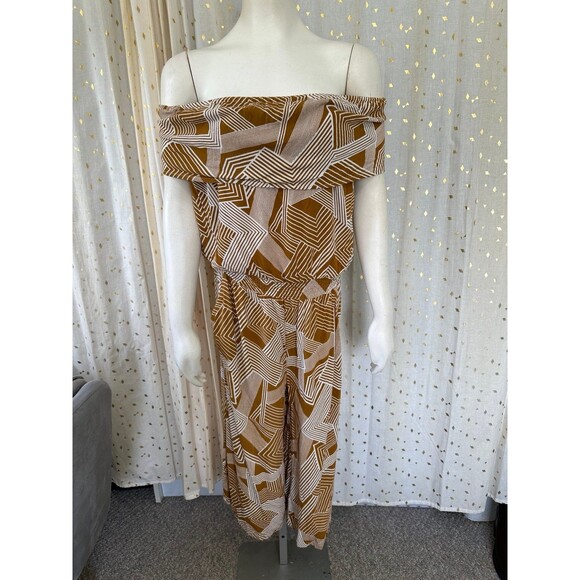 Ava Sky Women's Geometric On Off Shoulder Smocked Waist Wide Leg Midi Jumpsuit M - Picture 1 of 5